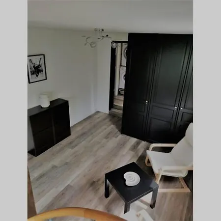 Maison chaleureuse avec jardin et cheminée Hébergement de vacances Meriel